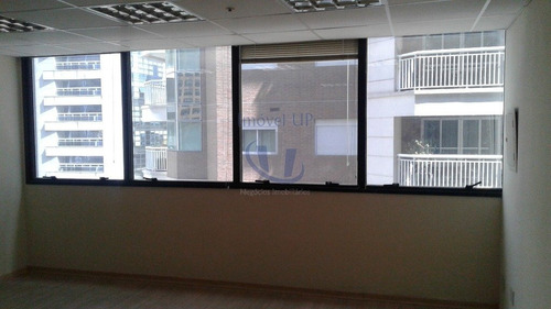 Imagem 2 de 11 de Sala Comercial 37 M2 , 1 Vaga, Proximo Ao Shopping E Estacao Vila Olimpia !! - L-636