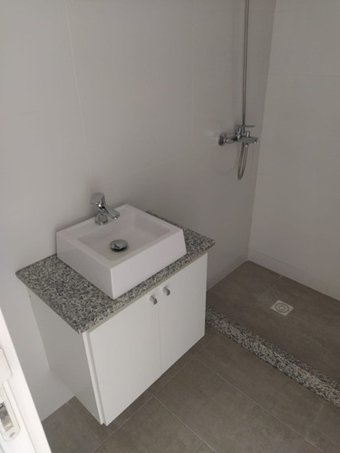 Imagen 10 de 24 de Apartamento En Venta De 2 Dormitorios C/ Cochera En Playa Mansa