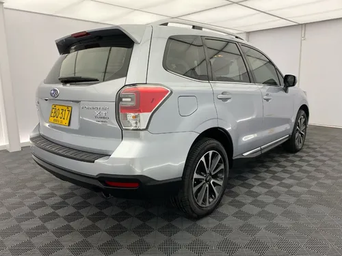 Subaru Forester 2.0 Xt