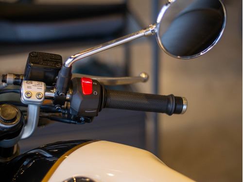 Royal Enfield Continental 650 Dux Deluxe