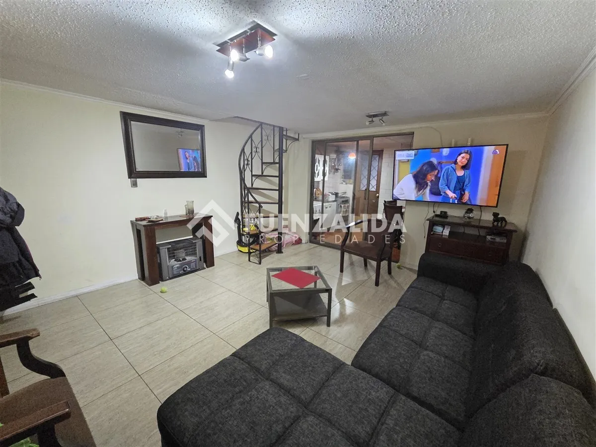 Imagen 1 de 14 de Casa En Venta De 2 Dorm Y Estac En Puente Alto
