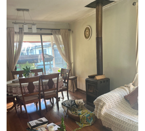 Cómoda Casa De 4 Dormitorios, Collao, Concepción