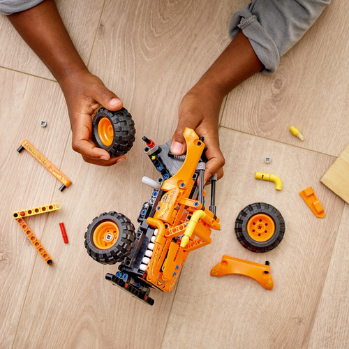 Imagen 7 de 9 de Lego® Technic Monster Jam El Toro Loco