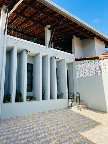 Imagem 2 de 16 de Sobrado Jd Sta Barbara 370m², 5quartos/3suítes, 2vagas, Reformado, Próximo À Av Otávio Braga De Mesquita, Paróquia Vila Fátima, Sesc