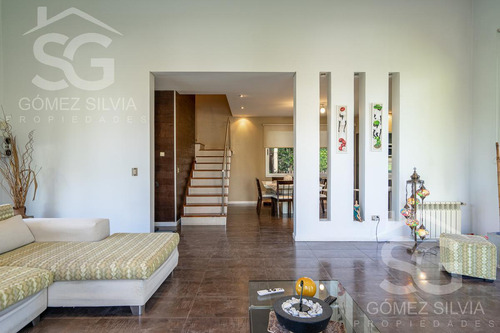 Casa En Venta 6 Ambientes Barrio Cerrado Altos Del Sol, Ituzaingó