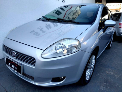Imagem 1 de 5 de Fiat Punto 1.8 Essence 16v Flex 4p Automatizado