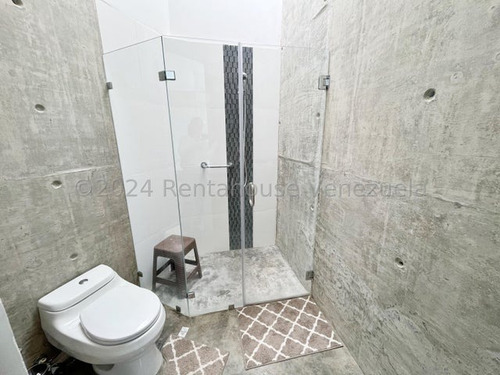 Ofrecemos En Alquiler Exclusivo Y Elegante Loft Ubicado En Oripoto 24-14767