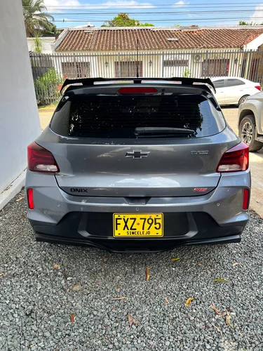 Chevrolet Onix 1.0T Rs Mt