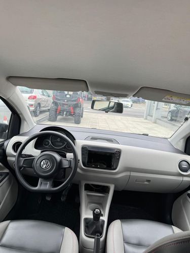 Volkswagen Up! move 1.0 TSI Total Flex 12V 5p