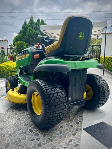 John Deere D130 Cortacésped 22hp Único Dueño