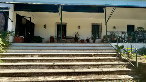 Casa En Venta, 6 Dormitorios, 5 Baños, Pileta, 4 Hectáreas. Tanti