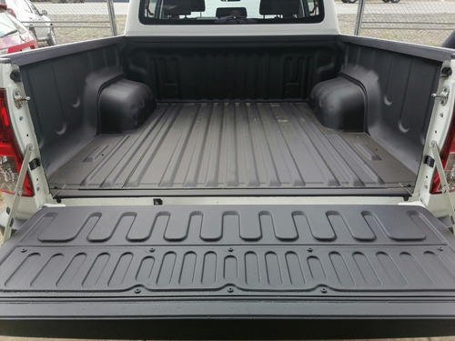 Imagen 14 de 15 de Toyota Hilux 2016 Doble Cabna