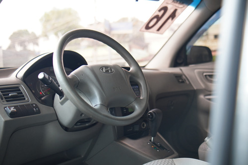 Hyundai Tucson 2.0 MPFI GLS 16V 143CV 2WD FLEX 4P AUTOMÁTICO