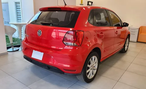 Volkswagen Polo 5p Comfortline Plus L4/1.6 Aut