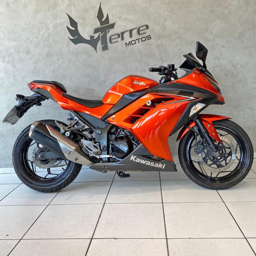 Imagem 2 de 10 de Kawasaki Ninja 300