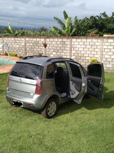 Fiat Idea 1.6 16v Essence Flex 5p 2011