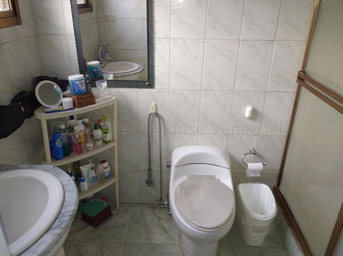 Imagen 8 de 12 de Apartamento En Venta En Urb El Centro Maracay Db 23-4807