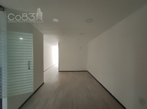 Renta - Oficina - Ejército Nacional - 104 M2 - Piso 3
