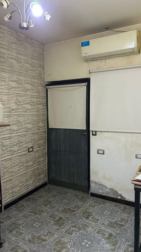 Vende Casa A Terminar Con Oficinas