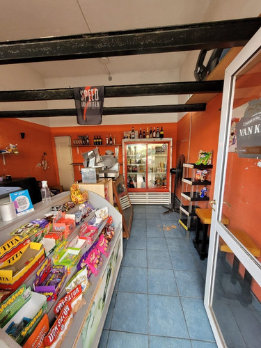 Imagen 4 de 12 de Excelente Fondo De Comercio En Venta - Maxikiosco Almacen - Villa Crespo - Juan B Justo 2991