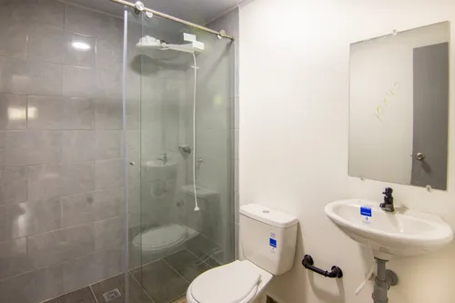 Edificio ( Local Y Apartamentos) En Venta