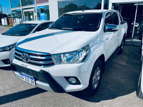 Toyota Hilux 2.8 Cd Srv 177cv 4x4 2016