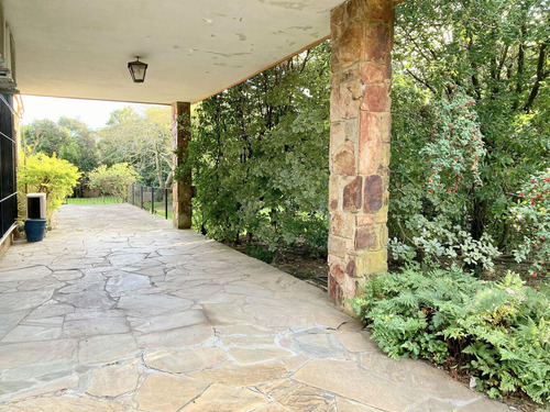Venta Casa Con Renta Carrasco 4 Dormitorios Jardin Piscina Destino Vivienda Oficina Desarrollo Comer