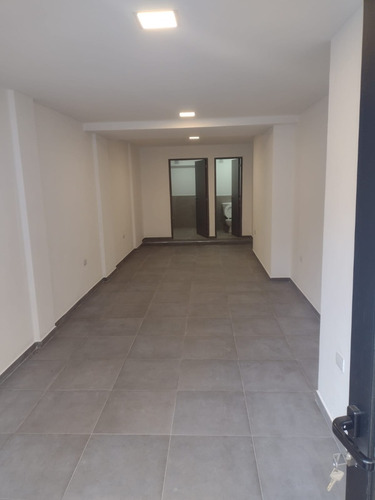 Imagen 4 de 9 de Vendo Local Comercial A Estrenar - Alto Alberdi - 40 M² - Polo Comercial