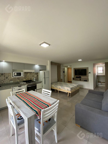 Venta, Departamento 1 Ambiente En Zona La Perla . Apto Credito Bancario