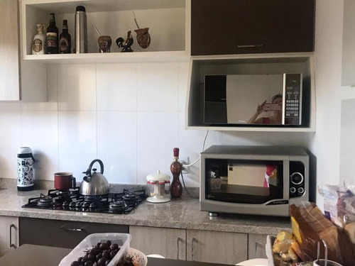 Casa Para Venda Em Guarapuava, Bonsucesso, 3 Dormitórios, 1 Suíte, 1 Banheiro, 1 Vaga - Cs-0030_2-971855