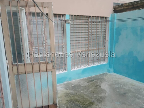 Amplio Apartamento En Venta En La Vaquera