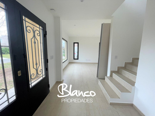 Casa En Venta En Altos De Campo Grande, Pilar, G.b.a. Zona Norte