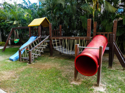 Ss: Vende Apartamento 24-6297 En Mesetas De Santa Rosa De Lima De 220 M2, 4h/3b/3pe