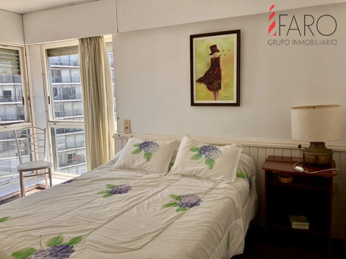 Buscas La Amplitud De Una Casa Con Las Vistas Al Mar De Un Apartamento??