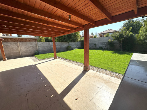 Casa 3 D 3 B En Chicureo Colina