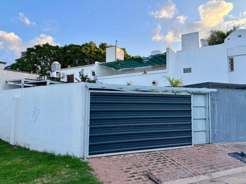 Venta Casa 3 Dormitorios A Metros Del Orfeo Planos
