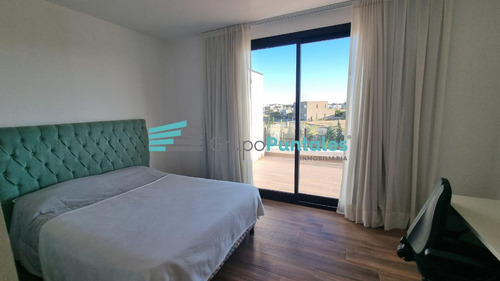 Casa En Lagos De Canning Con 4 Dormitorios Sobre Gran Lote De 940 M2