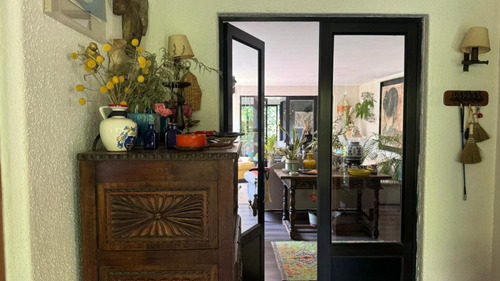 Bernardo Larrain / Calle Interior