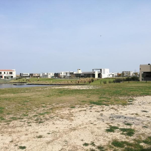 Imagen 8 de 13 de Terreno Con Costa De Laguna En Venta - Barrio Los Castaños, Nordelta
