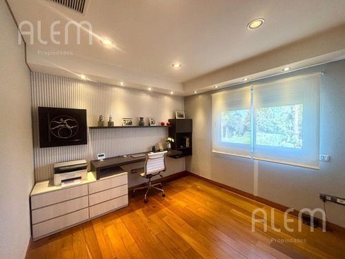 Casa En Excelente Condiciones De Restauracion En Echeverria Del Lago Apto Credito / Permuta