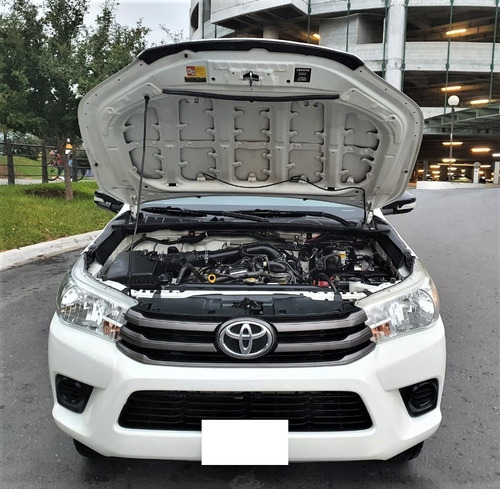 Imagen 13 de 15 de Toyota Hilux 2016