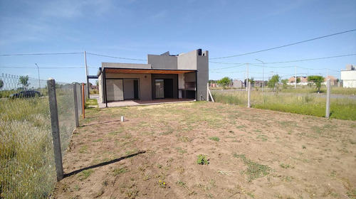 Venta Casa De 2 Dormitorios En Ecovida, Villa Amelia