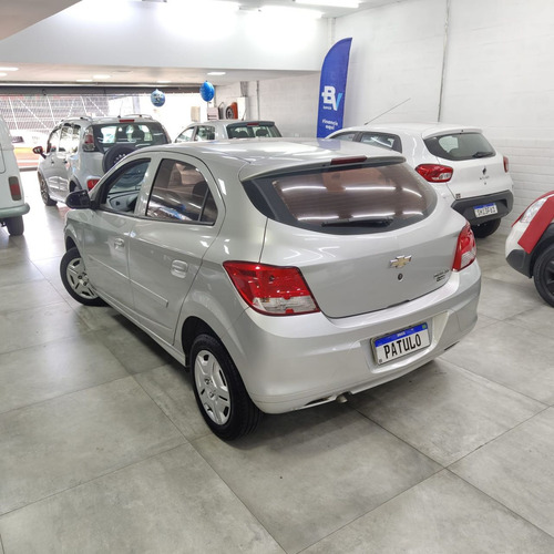 Chevrolet Onix ONIX HATCH LT 1.0 8V FlexPower 5p Mec.