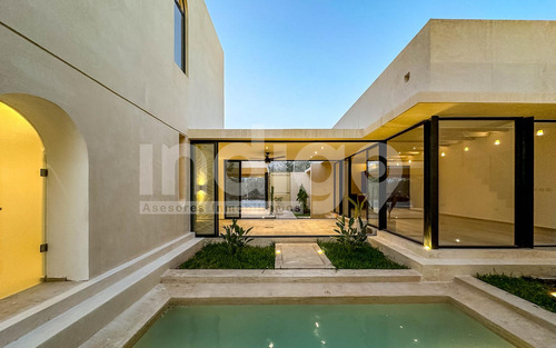 Casa En Venta En Mérida Modelo Nearoma En Privada Xcanatún