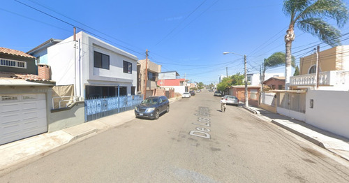 !!!!!!se Vende Casa En Universidad Otay,,,tijuana!!!!excelente Ubicación!!!!!remates Hipotecarios