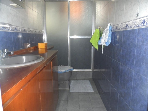 Venta De Amplio Apartamento En Los Ruices / Gc