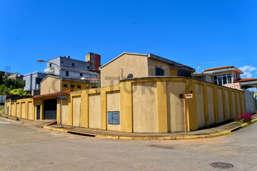 Totalmente Remodelado Listo Para Habitar En Villa Antillana