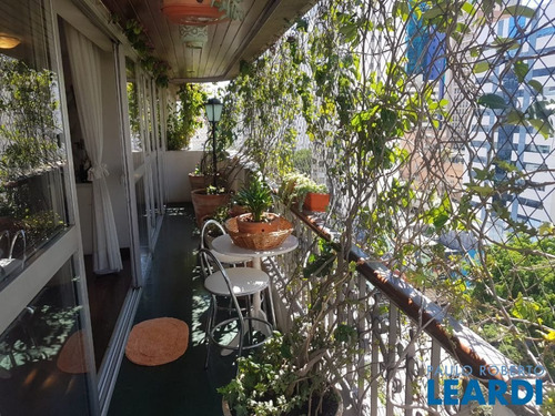 Imagem 2 de 15 de Apartamento - Moema Pássaros - Sp - 630916