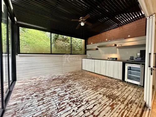 Casa En Arriendo En San Lucas. Cod A776086