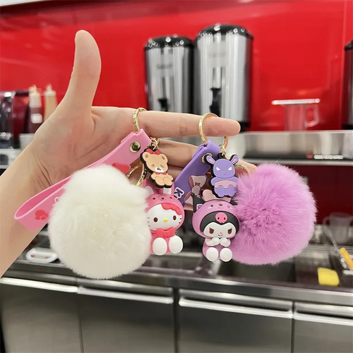 Llavero Kuromi Pijama Pompom Sanrio Hello Kitty, Kawaii Cute